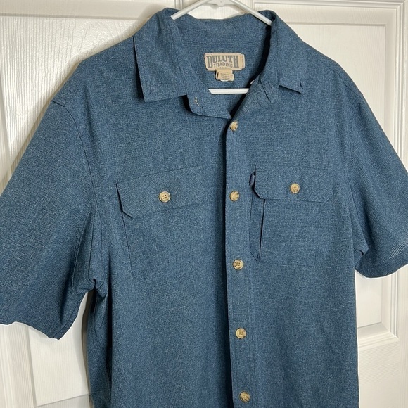 Duluth Trading Co Men's‎ Brezeshooter Blue Performance Vented Shirt Size Medium - Picture 3 of 5